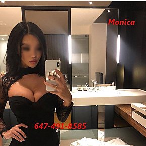 Monica escort in Toronto offers Jeux avec gode/sextoys services