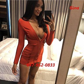 Gina escort in Toronto offers Girlfriend Experience(GFE) services