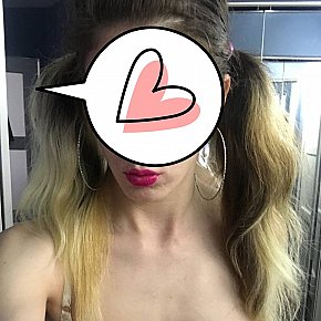 Victoria escort in Vancouver offers Intimmassage services