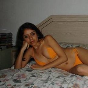 Zara Student(in) escort in Johannesburg offers Blowjob ohne Kondom bis zum Schluss services