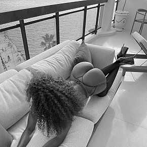 Louise Étudiante escort in Paris offers Sexe anal services