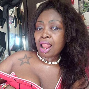 Kathy escort in Paris offers Sex în Exterior services