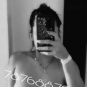 KITKAT69 Petite escort in  offers Oral (erhalten) services
