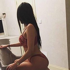 VIP-Sara escort in London offers Besar
 services