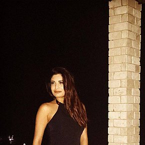 Julia escort in Izmir offers Blowjob ohne Kondom bis zum Schluss services