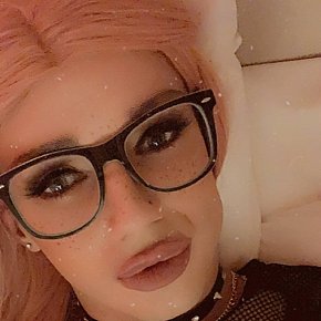 Lexi Vip Escort escort in London offers Vídeos privados services