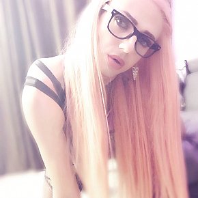 Lexi Vip Escort escort in London offers Vídeos privados services