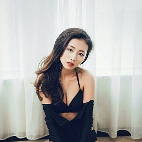 Joy escort in London offers Beijar services