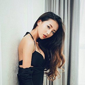 Joy escort in London offers Beijar services
