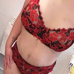 Marie escort in Chalon sur Saone offers Blowjob with Condom services