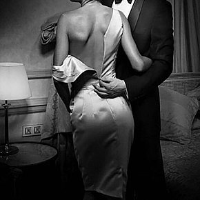James Vip Escort escort in Paris offers Masaje erótico
 services