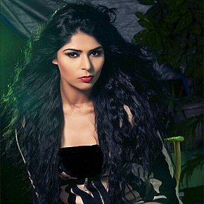 SARA escort in Baku offers Sesso in posizioni diverse services