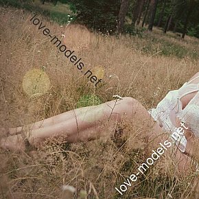 Inna Vip Escort escort in Kiev offers Embrasse selon affinités services