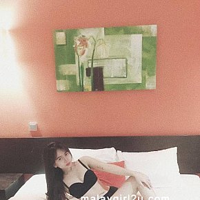 Josephine-Malay-Girl-2U Fitness Girl escort in Kuala Lumpur offers Sărut Franţuzesc services
