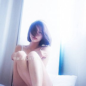 Elsie-Top-Level-Girl Vip Escort escort in Kuala Lumpur offers Beso francés
 services
