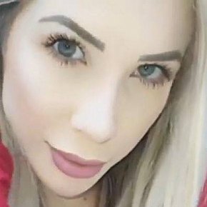 Kelly Vip Escort escort in Dubai offers Girlfriend Experience(GFE) services