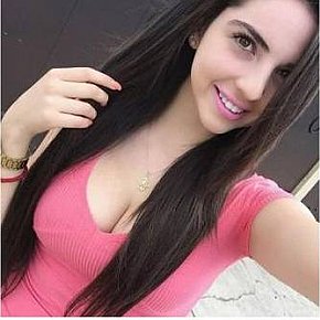 Pune-Escorts-Service Ragazza Fitness escort in Pune offers Bacio services