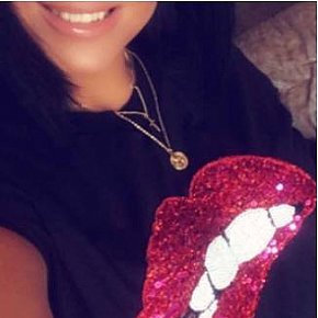 Gemma Pequeña Y Delgada escort in Leeds offers Experiencia de Novia (GFE)
 services