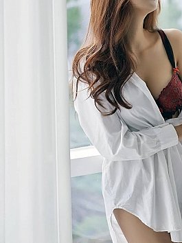 Bella-Brazilian-Chinese