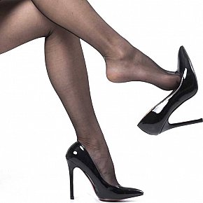 Valerie escort in Bern offers Golden Shower (give) services