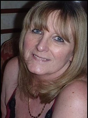Stephs_Domain Matura escort in Telford offers Seduta in faccia services