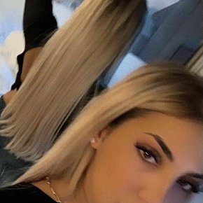 Benny Modella/Ex-modella escort in Sofia offers Sesso in posizioni diverse services