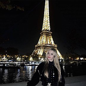 Nelly_M Colegiala escort in Paris offers Experiencia de Novia (GFE)
 services