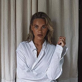 FREYA Sin Operar escort in Florence