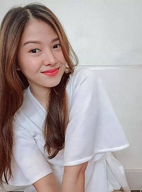 Magdelene Model/Fost Model escort in Petaling Jaya offers Girlfriend Experience(GFE) services