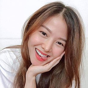 Magdelene Model/Fost Model escort in Petaling Jaya offers Girlfriend Experience(GFE) services