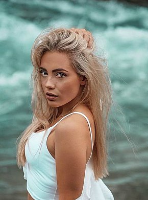 MARISHKA Vip Escort escort in Paris offers Embrasser avec la langue services