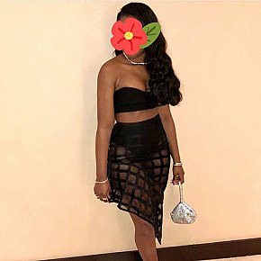 LEENA34 Madura escort in Nassau offers Mamada con condón
 services