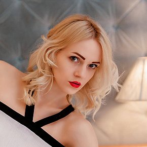 Kelly escort in Singapore City