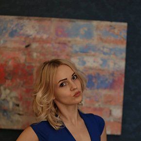Kelly escort in Singapore City