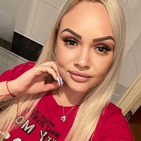 Debbie Naturală escort in London offers Sărut(dupa compatibilitate) services