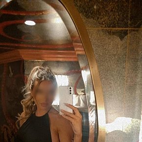 Christina-Smith escort in Oxford offers Posición 69 services