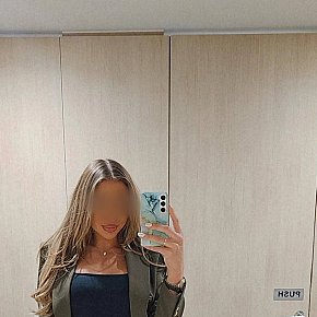 Christina-Smith escort in Oxford offers Posición 69 services