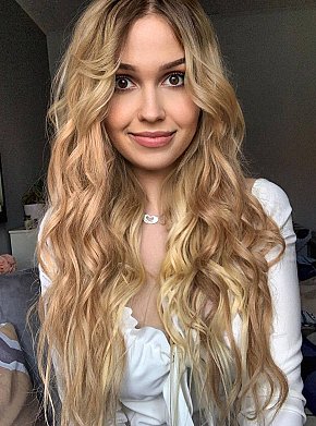 MARISOL Modelo/exmodelo
 escort in Paris offers Mamada con condón
 services