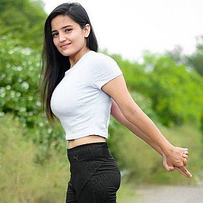 maya College Girl
 escort in Karachi offers Cum on Face services