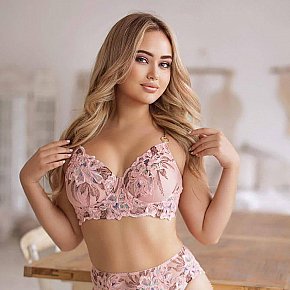 Ilana Étudiante escort in Moscow offers Masturbation services