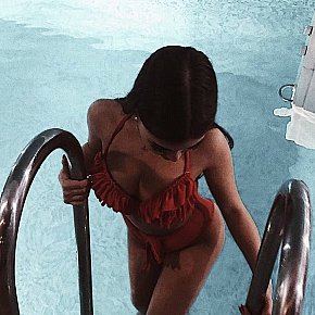 WENDY Modelo/exmodelo
 escort in Paris offers Juegos con dildo
 services