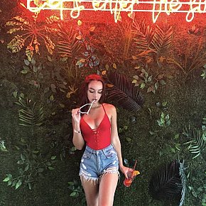 WENDY Modelo/exmodelo
 escort in Paris offers Juegos con dildo
 services