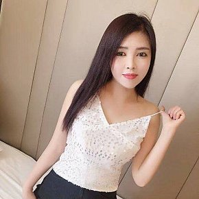 Cicy-and-Julia escort in Abu Dhabi offers Sărut(dupa compatibilitate) services
