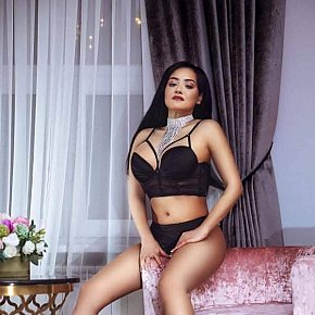 Anays escort in Basel offers Deep Throat services