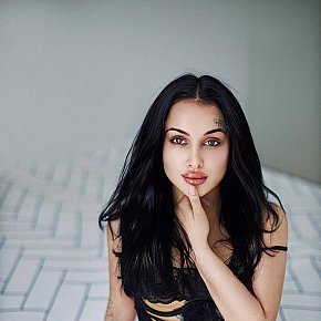 Angelina Student(in) escort in Moscow offers Handjob services