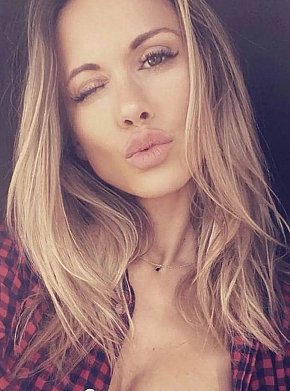 ISOBEL College Girl
 escort in Paris offers Girlfriend Experience(GFE) services