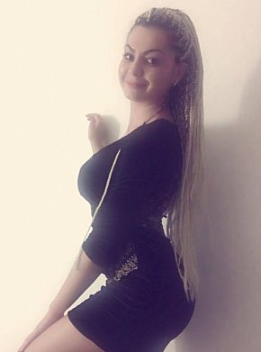 Madalina Menue escort in Milan offers Jeux sexuels lesbiens services