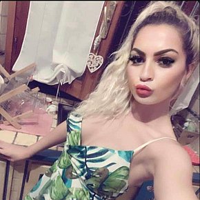 Madalina Menue escort in Milan offers Jeux sexuels lesbiens services