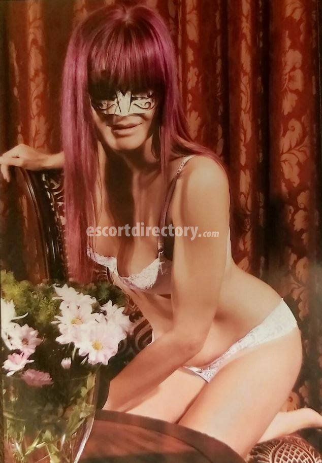 Tantra-Dara Madura escort in Wien offers Massagem erótica services