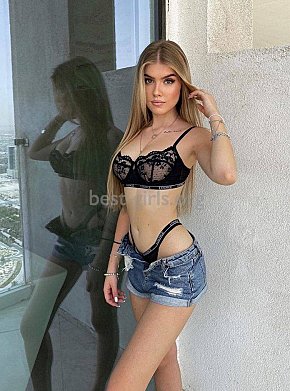 BORNI Naturală escort in Paris offers 69 services